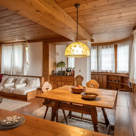 Casa La Montanina, A Due Passi Dal Centro Di Cortina * Cortina d'Ampezzo
